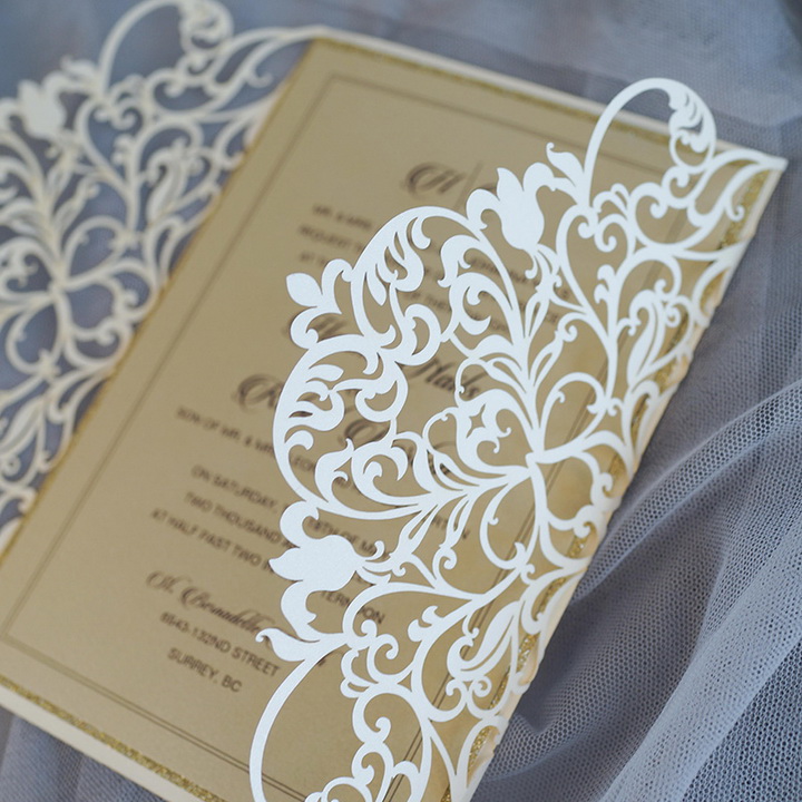 Weisse schlichte lasercut Hochzeitskarten elegant KPL364
