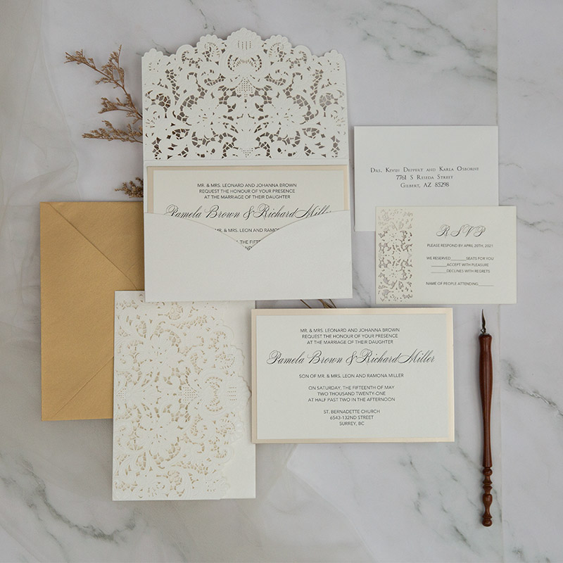Elegante Weiß und Gold Lasercut Pocket Hochzeitseinladungen KPL398