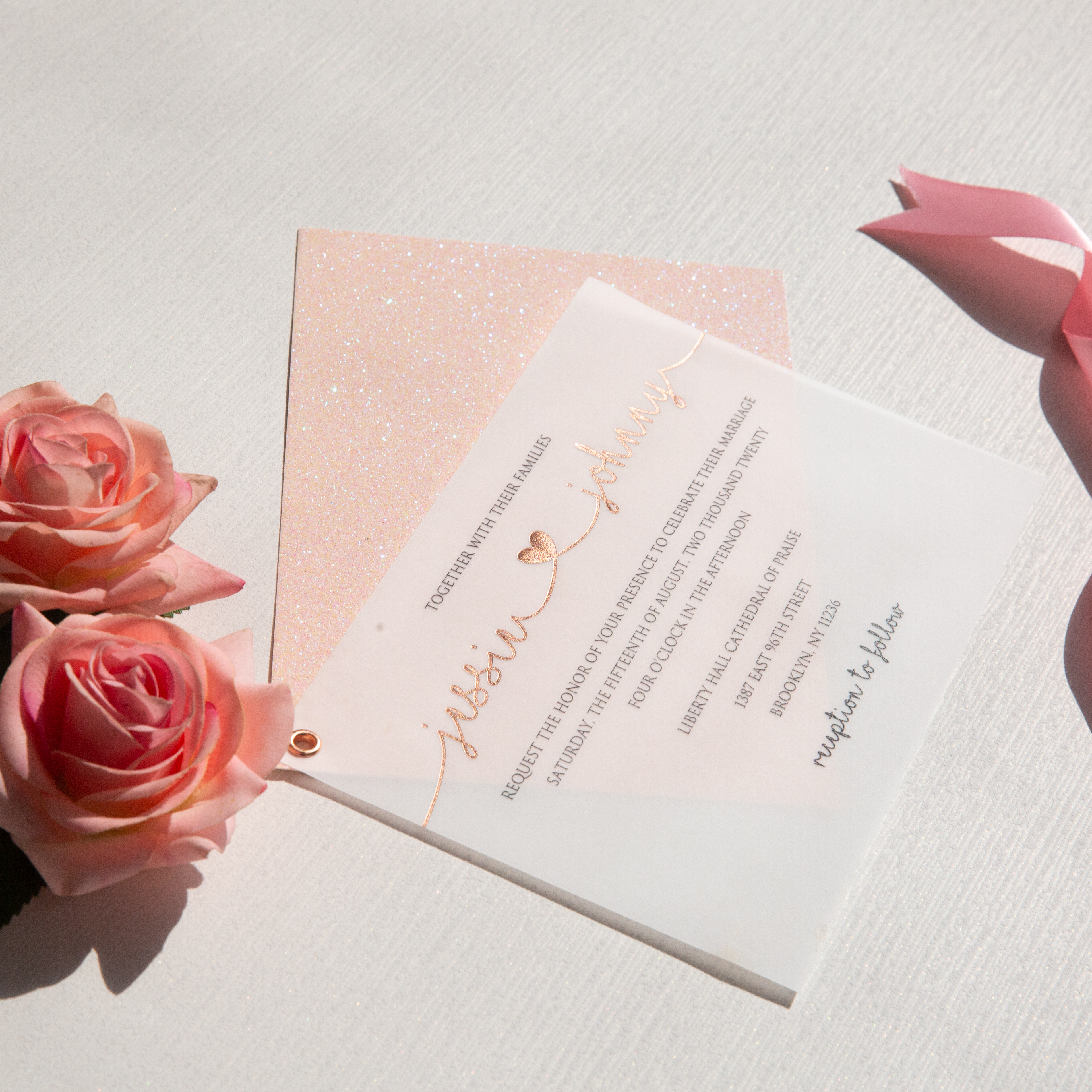 romantische glitter blush Transparente Hochzeitseinladung KPV006