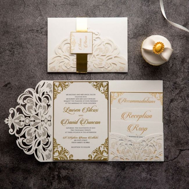 Elegant Weiß & Gold Pocketfold HochzeitseinladungTPI039