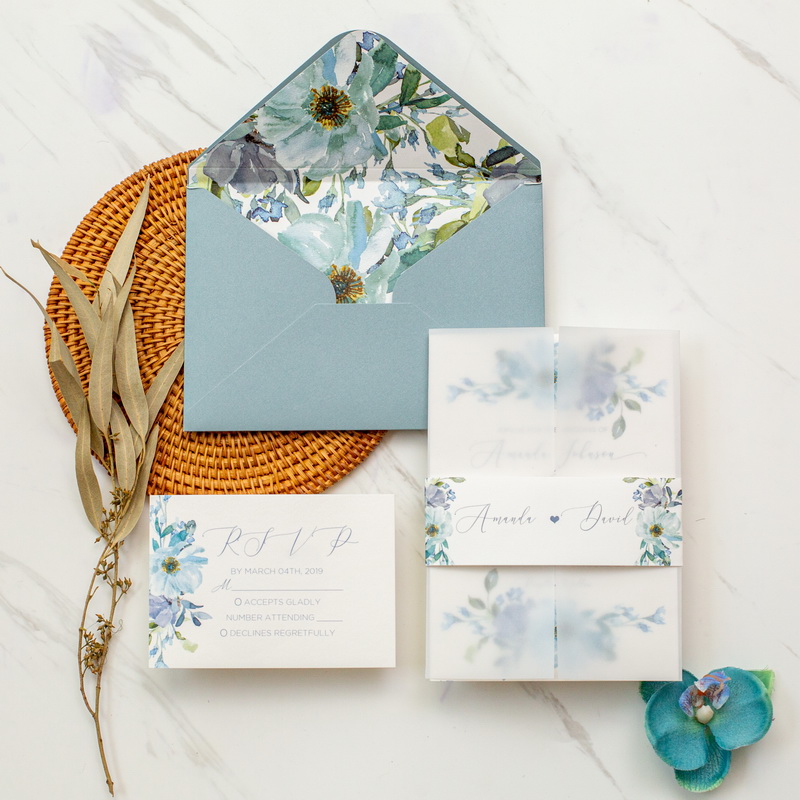 Romantische Blau Blumen Transparente Hülle Hochzeitseinladung KPF006
