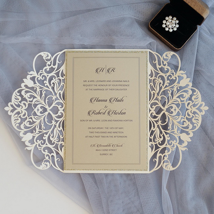 Weisse schlichte lasercut Hochzeitskarten elegant KPL364