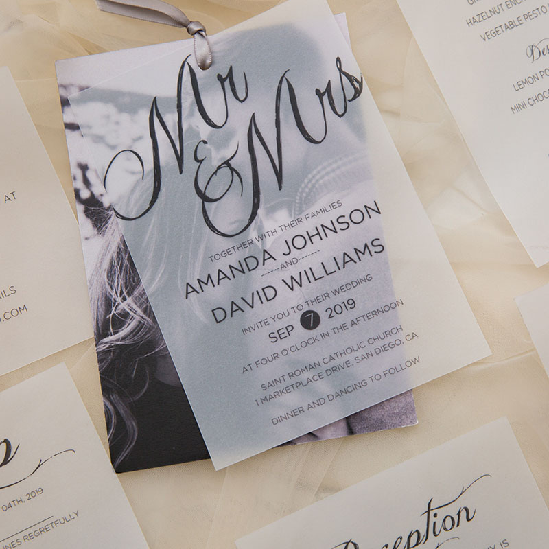 modern Brautpaar Kartenfächer mit Transparentpapier Hochzeitseinladungen KPV003